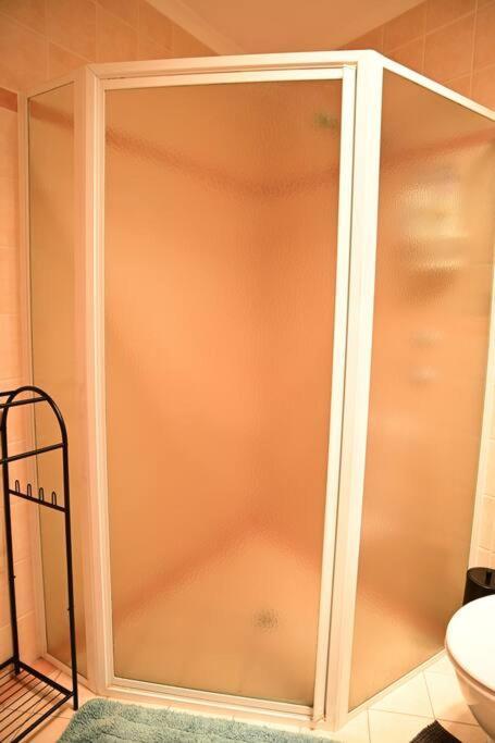 Spacious Studio In Alicesprings Queenbed+Ksairbed Алис Спрингс Екстериор снимка