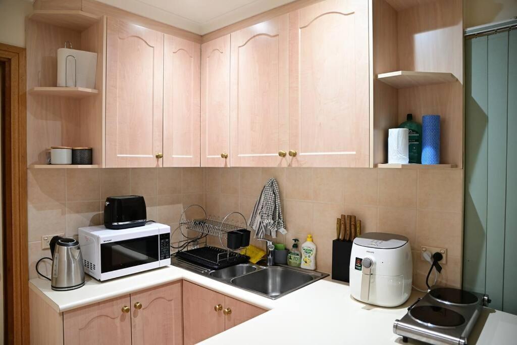 Spacious Studio In Alicesprings Queenbed+Ksairbed Алис Спрингс Екстериор снимка